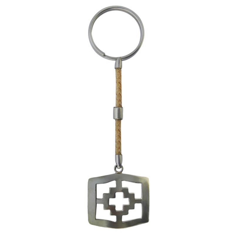 Llavero De Cuero Crudo Trenzado Con Detalles y Dije En Alpaca - Imagen 2