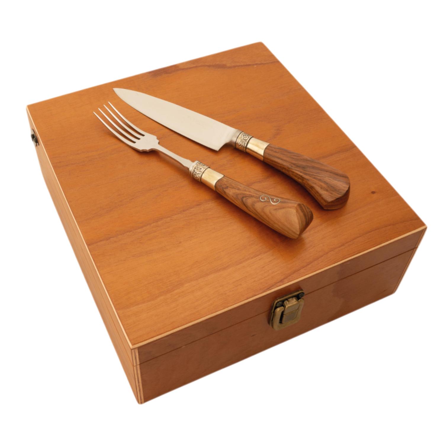 Juego De Cubiertos Linea Fina Madera Puntera De Alpaca Con Iserto Fino 12 Piezas En Caja De Madera 2 Pisos Cedro Lustrado Pampeana - Imagen 2